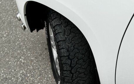 Toyota Land Cruiser Prado 150 рестайлинг 2, 2012 год, 2 400 000 рублей, 2 фотография