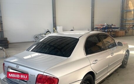 Hyundai Sonata IV рестайлинг, 2005 год, 300 000 рублей, 4 фотография