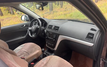 Skoda Yeti I рестайлинг, 2015 год, 1 265 000 рублей, 7 фотография