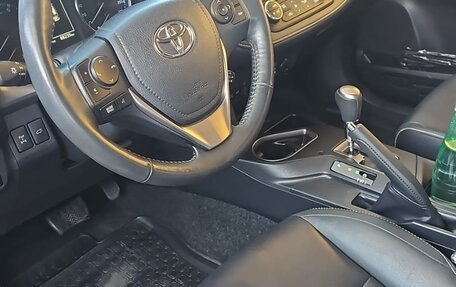 Toyota RAV4, 2019 год, 3 250 000 рублей, 3 фотография