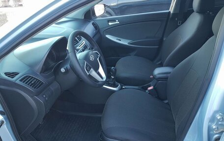 Hyundai Solaris II рестайлинг, 2012 год, 799 000 рублей, 12 фотография