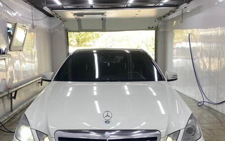 Mercedes-Benz E-Класс, 2010 год, 1 300 000 рублей, 1 фотография