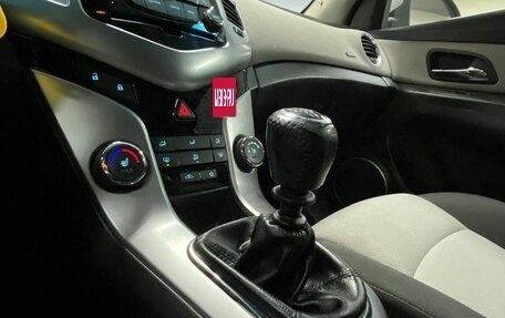 Chevrolet Cruze II, 2011 год, 768 000 рублей, 21 фотография