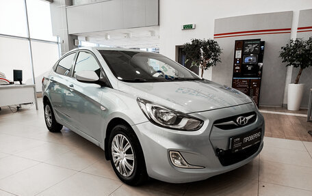 Hyundai Solaris II рестайлинг, 2011 год, 600 000 рублей, 6 фотография