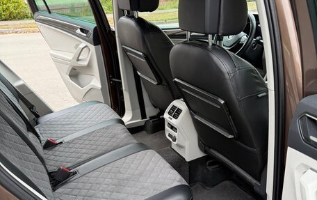 Volkswagen Tiguan II, 2018 год, 3 250 000 рублей, 12 фотография
