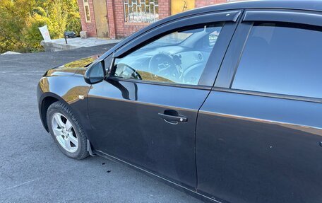 Chevrolet Cruze II, 2011 год, 600 000 рублей, 3 фотография