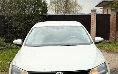 Volkswagen Jetta VI, 2015 год, 1 100 000 рублей, 2 фотография