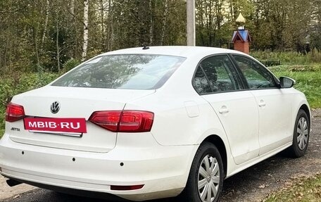 Volkswagen Jetta VI, 2015 год, 1 100 000 рублей, 4 фотография
