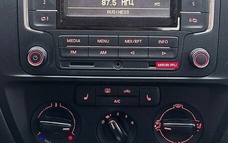 Volkswagen Jetta VI, 2015 год, 1 100 000 рублей, 31 фотография