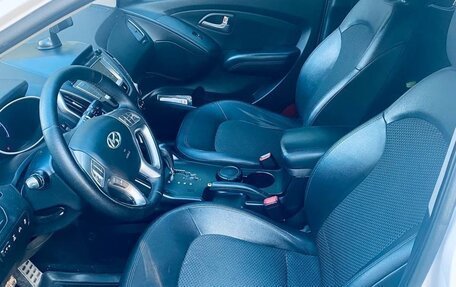 Hyundai ix35 I рестайлинг, 2011 год, 999 999 рублей, 5 фотография