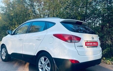 Hyundai ix35 I рестайлинг, 2011 год, 999 999 рублей, 7 фотография