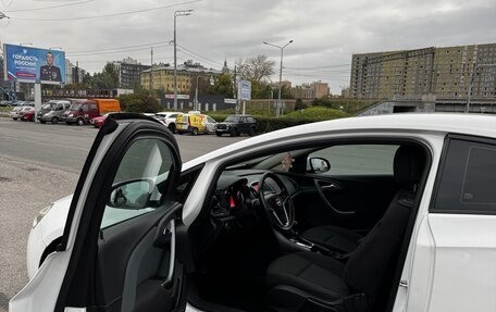 Opel Astra J, 2012 год, 790 000 рублей, 3 фотография