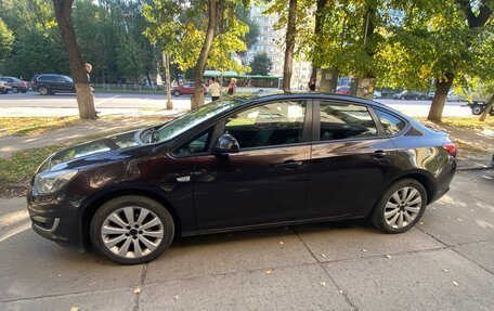 Opel Astra J, 2013 год, 750 000 рублей, 4 фотография