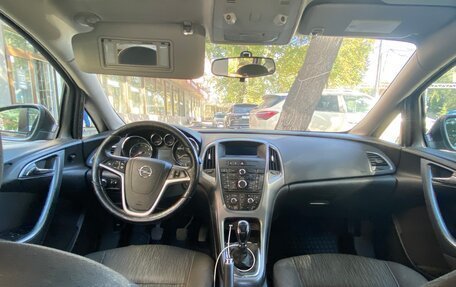Opel Astra J, 2013 год, 750 000 рублей, 5 фотография