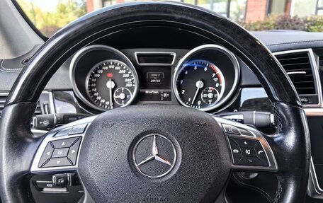 Mercedes-Benz GL-Класс, 2013 год, 3 000 000 рублей, 16 фотография