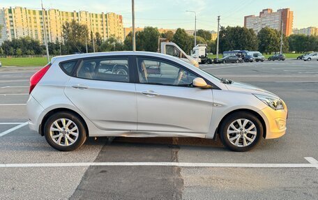 Hyundai Solaris II рестайлинг, 2014 год, 820 000 рублей, 2 фотография