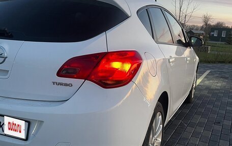 Opel Astra J, 2010 год, 700 000 рублей, 7 фотография