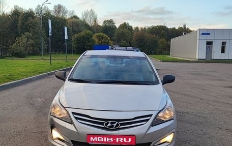 Hyundai Solaris II рестайлинг, 2015 год, 790 000 рублей, 1 фотография