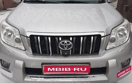 Toyota Land Cruiser Prado 150 рестайлинг 2, 2012 год, 3 200 000 рублей, 2 фотография