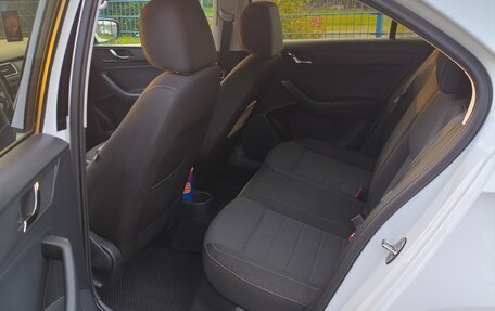Skoda Rapid I, 2015 год, 1 050 000 рублей, 8 фотография