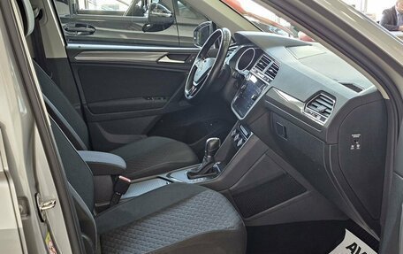 Volkswagen Tiguan II, 2019 год, 2 849 000 рублей, 20 фотография