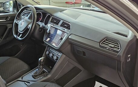 Volkswagen Tiguan II, 2019 год, 2 849 000 рублей, 21 фотография
