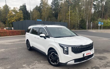 KIA Carnival, 2024 год, 6 950 000 рублей, 3 фотография