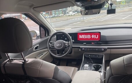 KIA Carnival, 2024 год, 6 950 000 рублей, 9 фотография