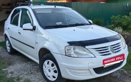 Renault Logan I, 2014 год, 200 000 рублей, 2 фотография