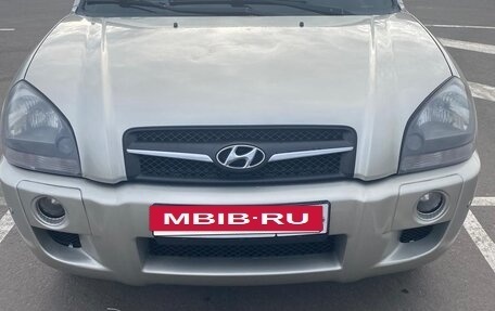 Hyundai Tucson III, 2008 год, 850 000 рублей, 2 фотография