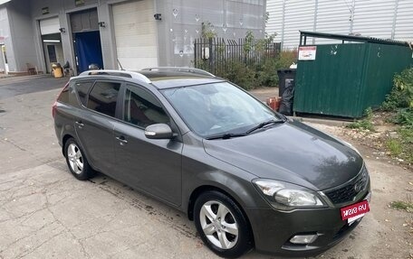KIA cee'd I рестайлинг, 2010 год, 900 000 рублей, 11 фотография