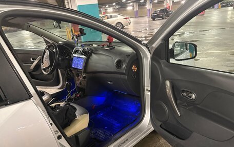 Renault Logan II, 2015 год, 670 000 рублей, 6 фотография