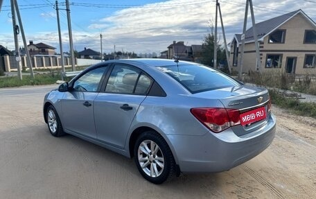 Chevrolet Cruze II, 2011 год, 550 000 рублей, 6 фотография