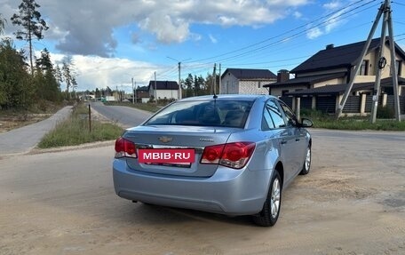 Chevrolet Cruze II, 2011 год, 550 000 рублей, 5 фотография