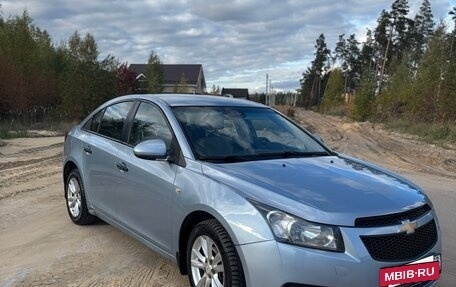 Chevrolet Cruze II, 2011 год, 550 000 рублей, 2 фотография