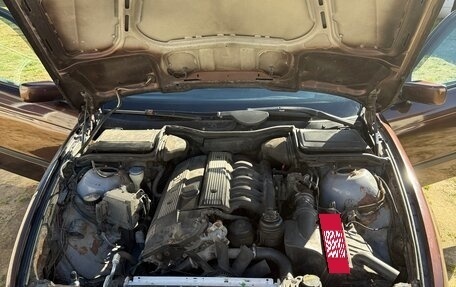 BMW 5 серия, 1997 год, 550 000 рублей, 10 фотография
