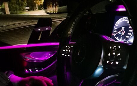 Mercedes-Benz E-Класс, 2019 год, 2 600 000 рублей, 14 фотография