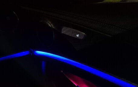 Mercedes-Benz E-Класс, 2019 год, 2 600 000 рублей, 16 фотография