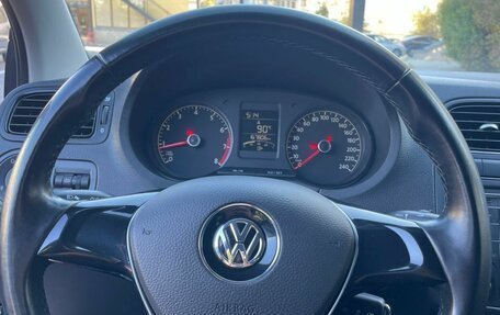 Volkswagen Polo VI (EU Market), 2017 год, 1 100 000 рублей, 8 фотография