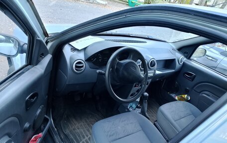 Renault Logan I, 2006 год, 130 000 рублей, 4 фотография