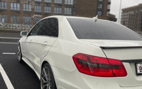 Mercedes-Benz E-Класс, 2012 год, 1 650 000 рублей, 8 фотография