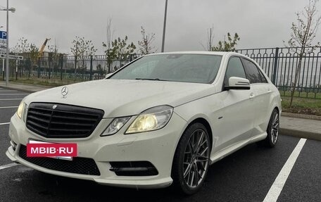 Mercedes-Benz E-Класс, 2012 год, 1 650 000 рублей, 7 фотография