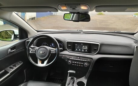 KIA Sportage IV рестайлинг, 2019 год, 2 350 000 рублей, 10 фотография