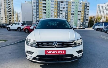 Volkswagen Tiguan II, 2017 год, 1 850 000 рублей, 2 фотография