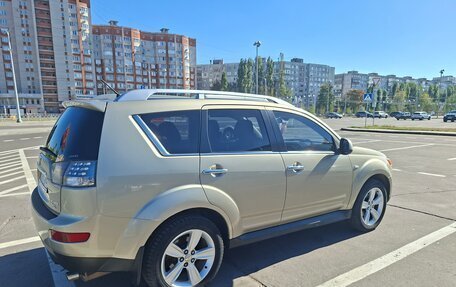 Mitsubishi Outlander III рестайлинг 3, 2008 год, 980 000 рублей, 3 фотография