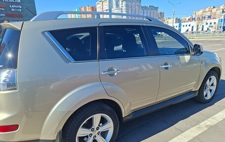 Mitsubishi Outlander III рестайлинг 3, 2008 год, 980 000 рублей, 23 фотография