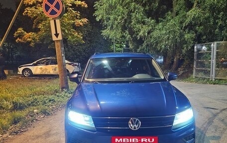 Volkswagen Tiguan II, 2020 год, 2 100 000 рублей, 4 фотография
