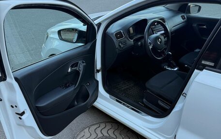 Volkswagen Polo VI (EU Market), 2017 год, 910 000 рублей, 4 фотография