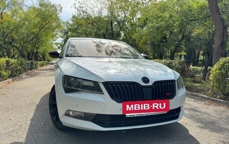 Skoda Superb III рестайлинг, 2018 год, 3 300 000 рублей, 3 фотография