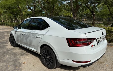 Skoda Superb III рестайлинг, 2018 год, 3 300 000 рублей, 10 фотография